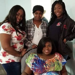 Meet your Posher, Indiah